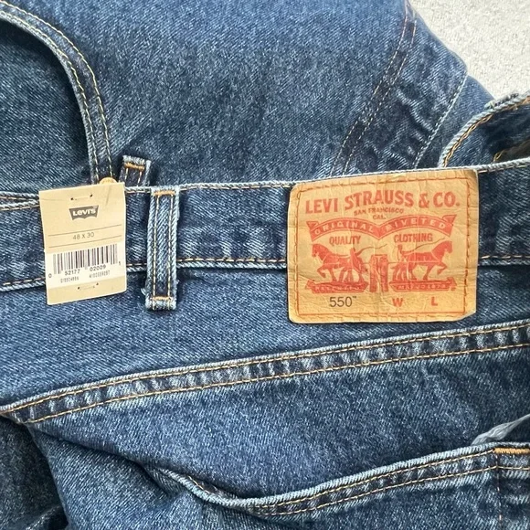 Levi's Relaxed Fit Blue Jeans for Men
Size 48X30 ~ NWT - Picture 2 of 12